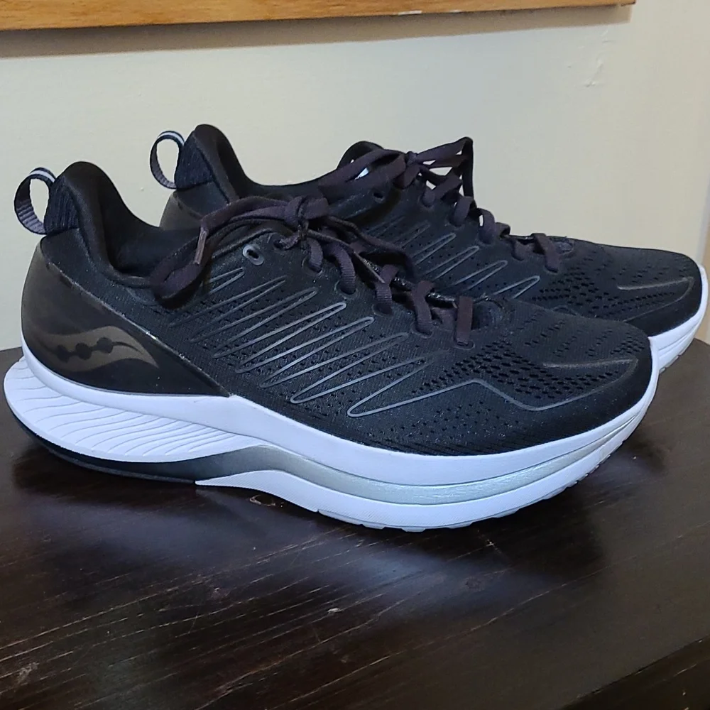 Running Shoes - Picture 2 of 4